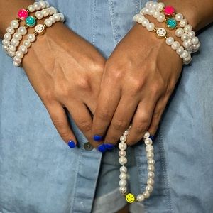 2 White pearl bracelet